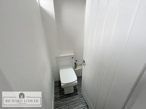 Downstairs Washroom/WC- click for photo gallery